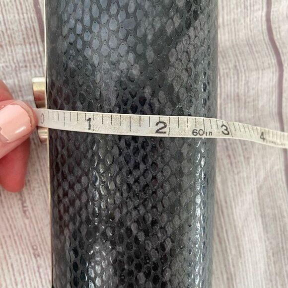 Clutch snake print with latch close top clutch 6”x3” black & grey - Picture 9 of 9